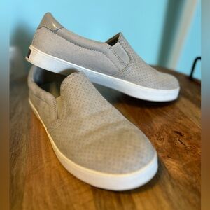 Dr. Scholl’s Slip-ons (size 7 Women’s)